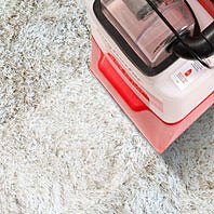 Vacuum for high pile carpet