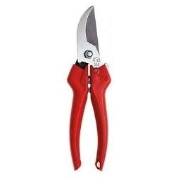 Felco 300 secateurs are ideal for trimming garden plants, picking garden flowers and light pruning.